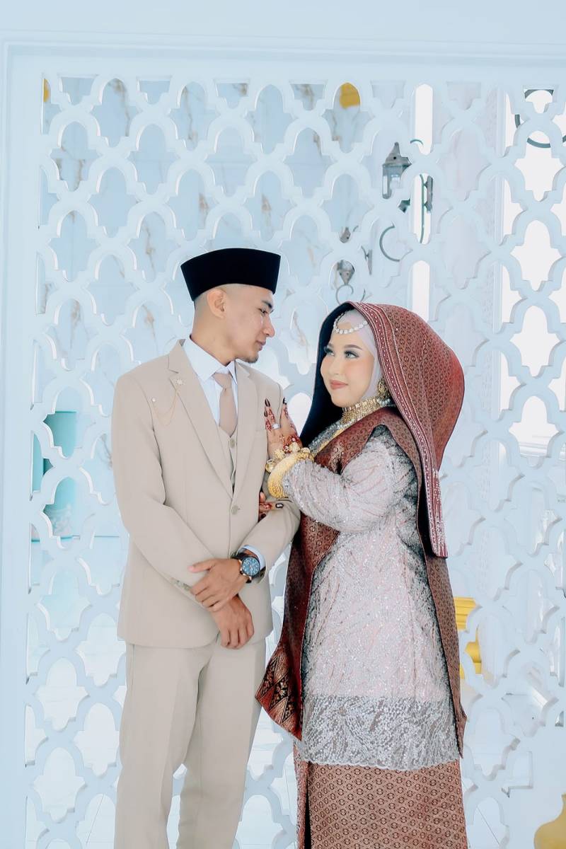 Couple Moment
